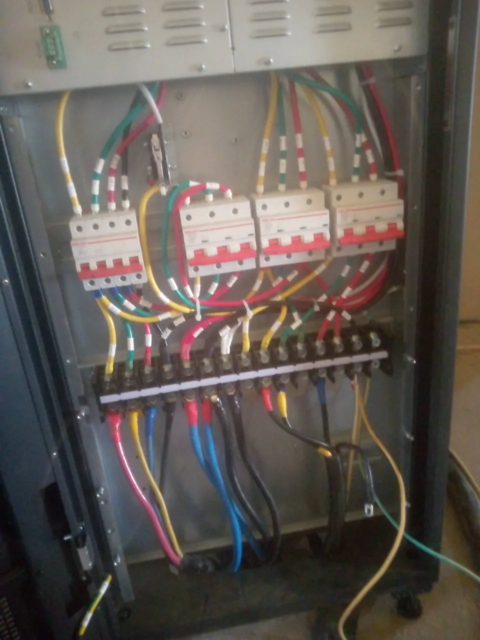 Circuit breaker