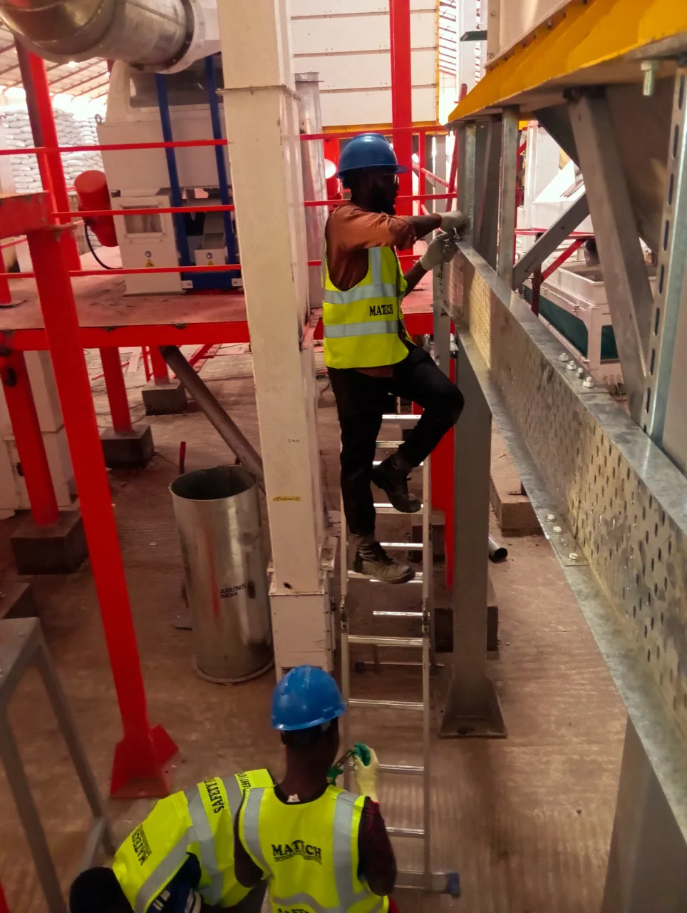 Cable tray installation