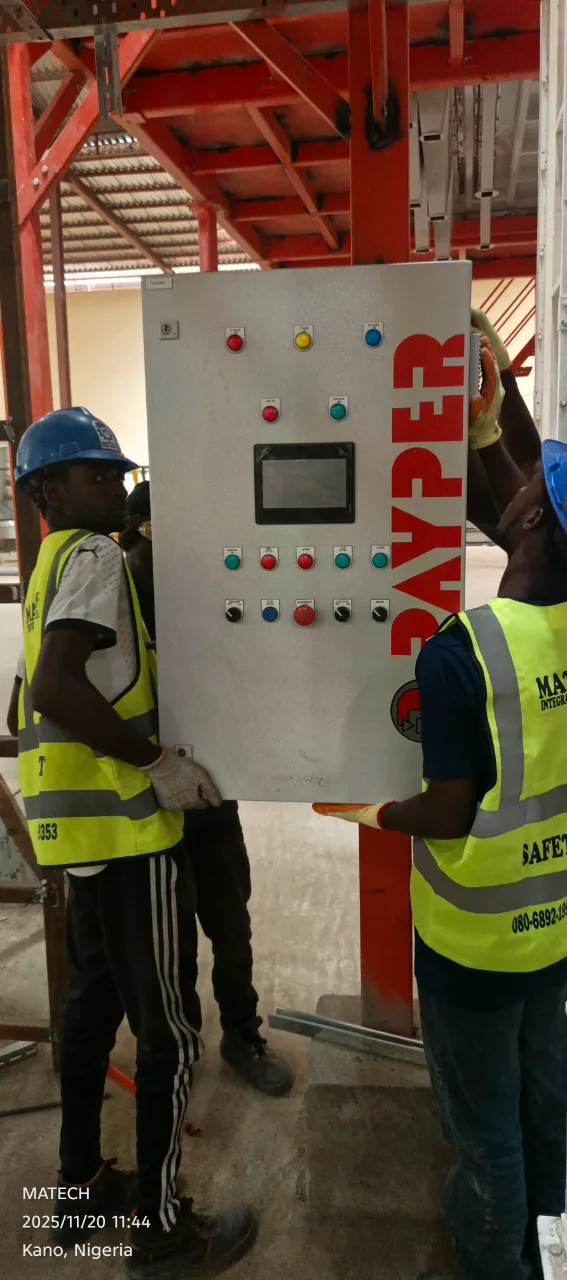 Bagging machines panel
